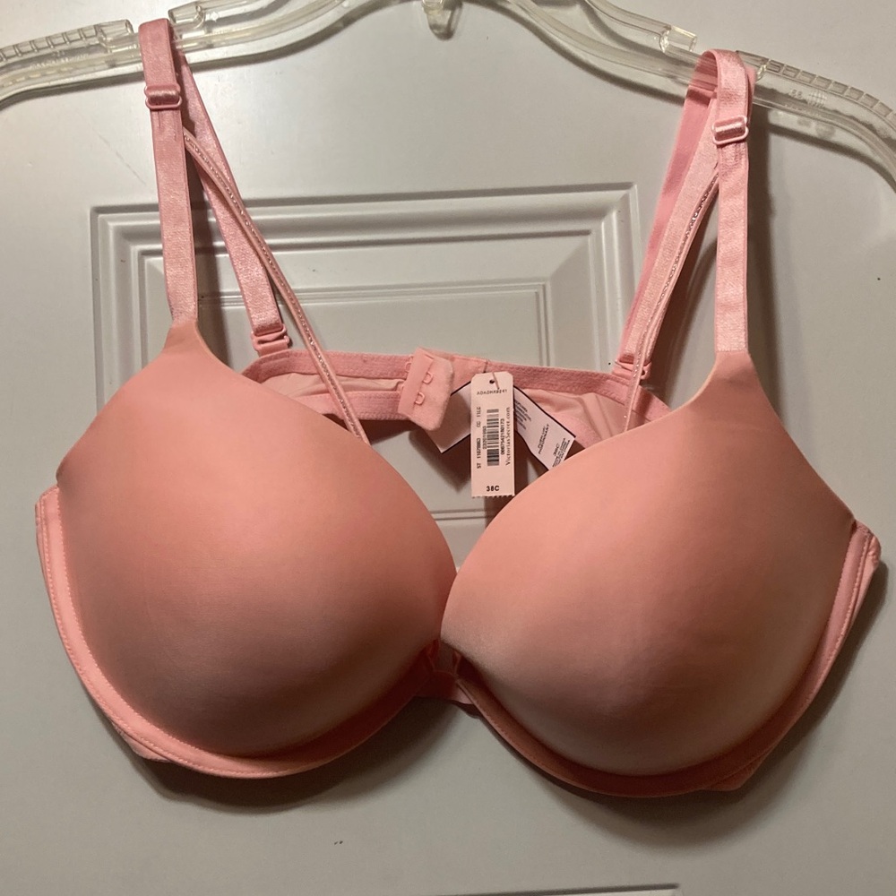 Victoria’s Secret‎ Women's Pink Push Up Bra - Smooth Light Pink 38C NWT